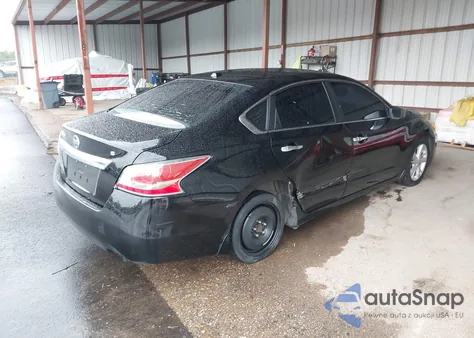 2015 Nissan Altima 2.5 S from USA, damaged, VIN 1N4AL3AP8FC164893